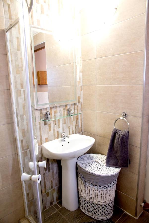 فندق Terrace Lofts Standerton المظهر الخارجي الصورة